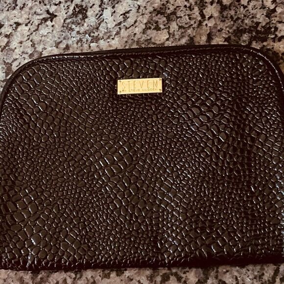Steve Madden make up and travel bag - new no tag - Picture 2 of 7